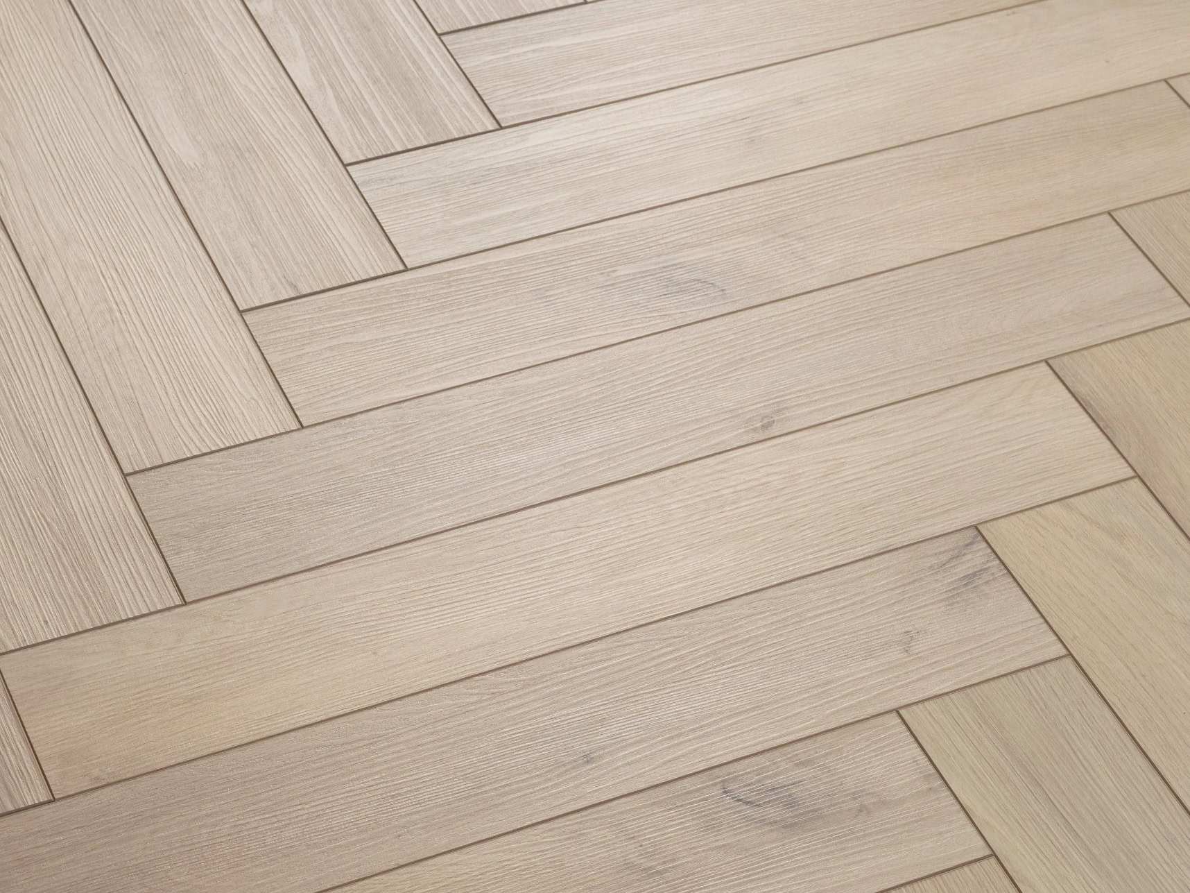 Vinylová podlaha COREtec Naturals HB Herringbone Forest – ukázka detailu dekoru